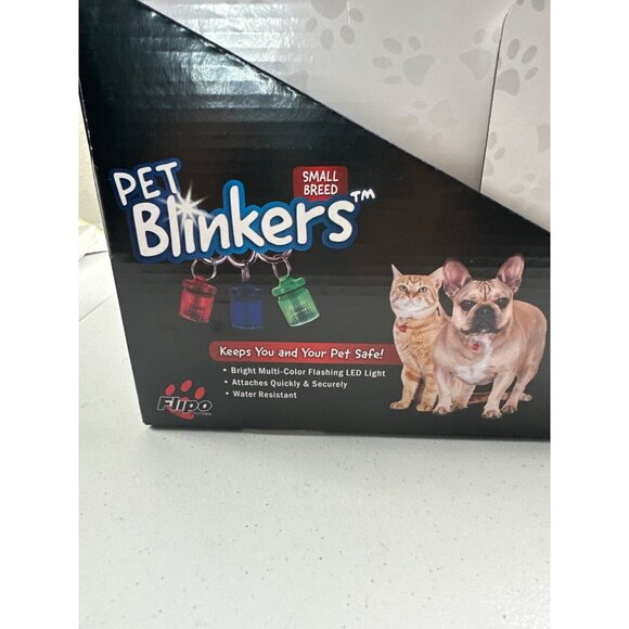 Pet Blinkers LED Safety Light For Small Breed Collars & Harnesses - Weather Resi - Picture 5 of 5